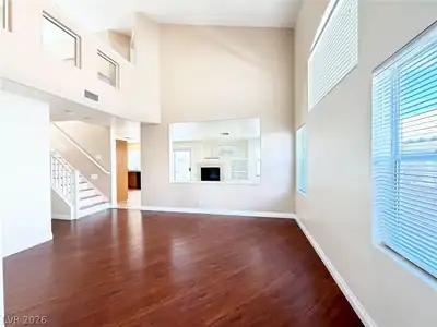 10420 Prime View Court Living Room