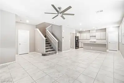 2834 Turnstone Ridge Street Living Room