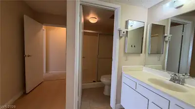 6368 SPRING MEADOW Drive Primary Bathroom