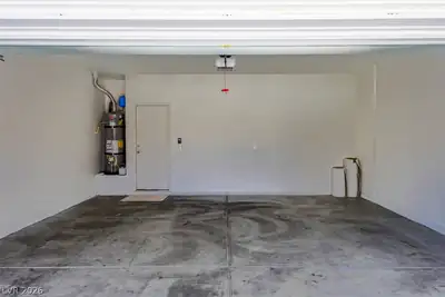 2845 Rough Green Street Garage
