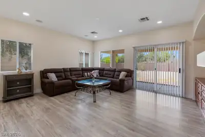6243 Black Mane Way Living Room
