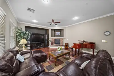 1448 Midnight Cowboy Court Living Room