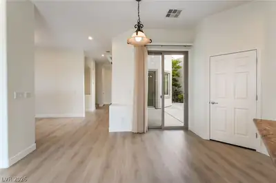 9157 Tudor Park Place Dining Area