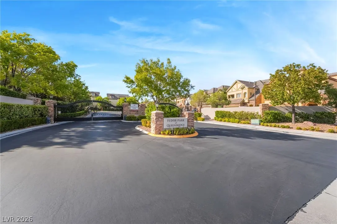 9157 Tudor Park Place