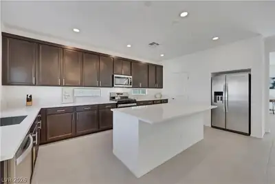 10435 Arbor Ridge Street, Las Vegas, NV 89141 Kitchen
