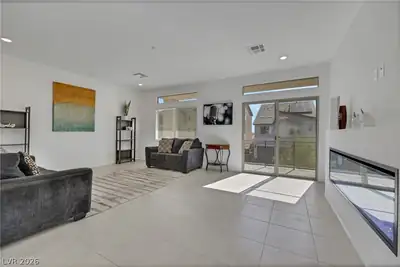 10435 Arbor Ridge Street, Las Vegas, NV 89141 Living Room