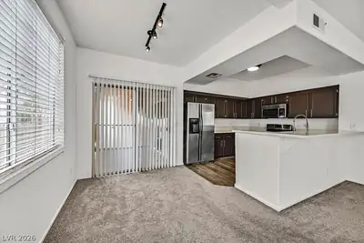 1513 Truett Street 104 Dining Area