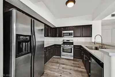 1513 Truett Street 104 Kitchen