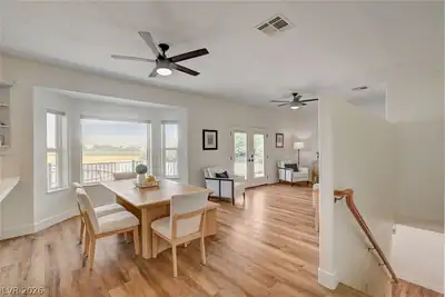 4362 Thistle Street Dining Area