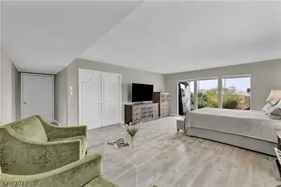 1400 Maria Elena Drive Bedroom
