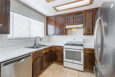 1420 JAMIELINN Lane 102 Kitchen
