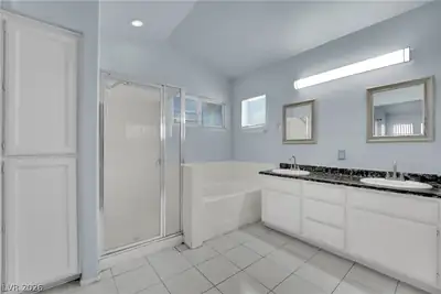 9087 Lava Bluff Court Primary Bathroom