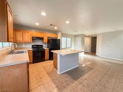 4446 Avery Park Avenue Kitchen
