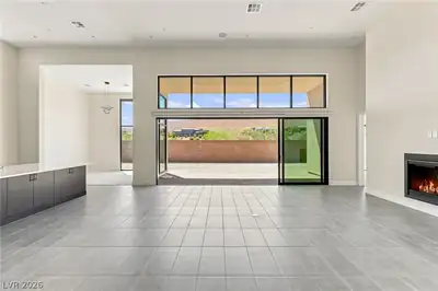 10865 Agate Cliffs Avenue Living Room