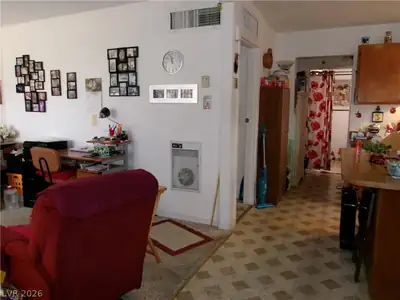 47 East Pacific Avenue Living Room