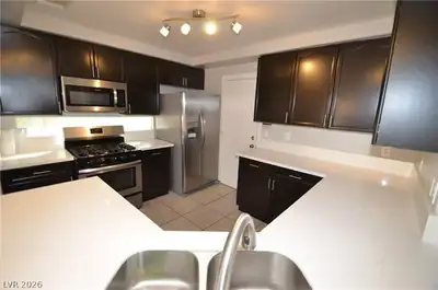 5920 Fly Fisher Street Kitchen
