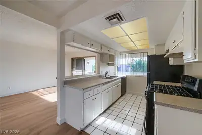 1405 Vegas Valley Drive 218 