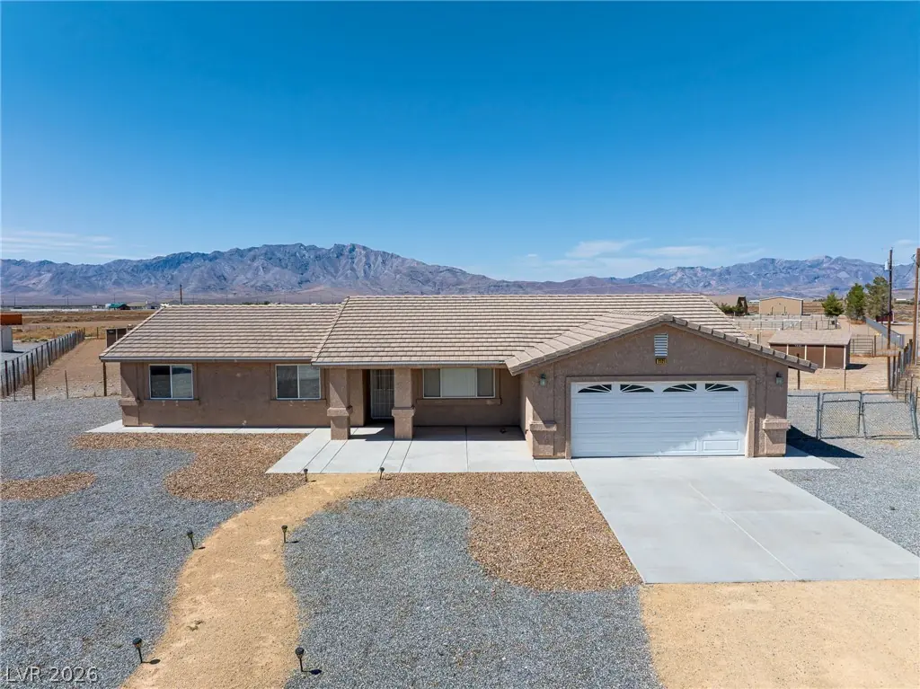 2121 West Labrador Court