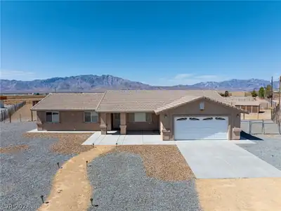 2121 West Labrador Court Pahrump, NV 89048