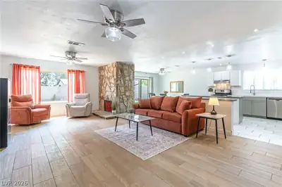 105 South Cimarron Road, Las Vegas