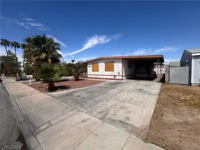 4890 Vista Flora Way Las Vegas, NV 89121