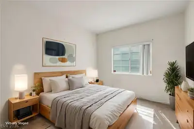 1674 Normandy Way NA Bedroom