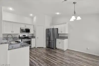 209 Night Fall Terrace Kitchen