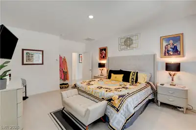 2772 Song Point Avenue Bedroom