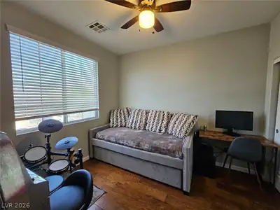 5991 Osprey Point Avenue Bedroom