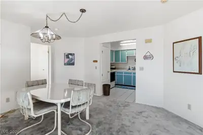 1948 Las Palmas Lane 279 Dining Area