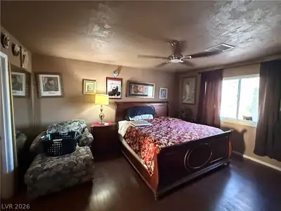 405 Holcomb Circle Bedroom