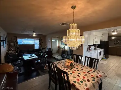 405 Holcomb Circle Dining Area