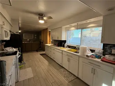 405 Holcomb Circle Kitchen