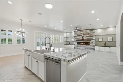 10820 Woodstream Court Kitchen