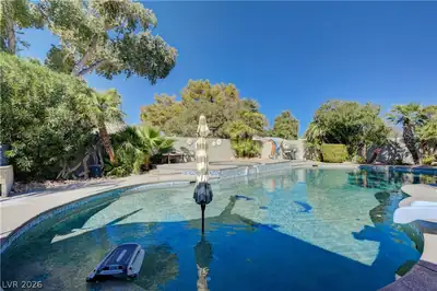 3746 Mahalo Circle Pool