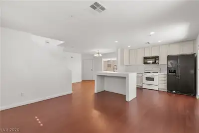 5730 Carmel Sand Street, North Las Vegas, NV 89031 Kitchen