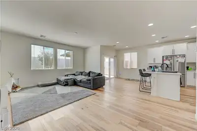 4417 Frias Falls Avenue Living Room