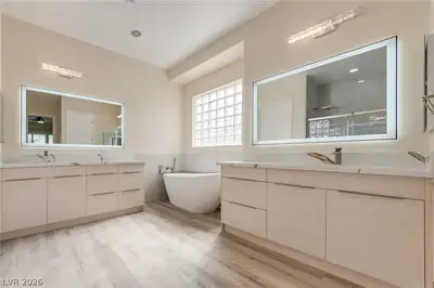 11756 Feinberg Place Primary Bathroom