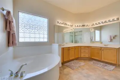 5658 New Seabury Primary Bathroom