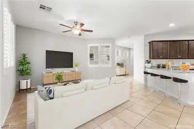 9225 Black Diamond Street Living Room
