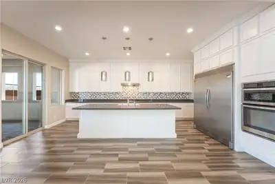 6700 REGENCY VALLEY Street, Las Vegas, NV 89148 Kitchen