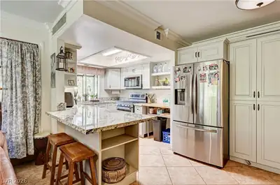 5889 Laredo Street Kitchen