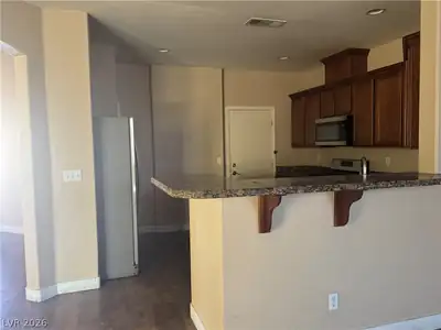 8141 Pink Desert Street Kitchen
