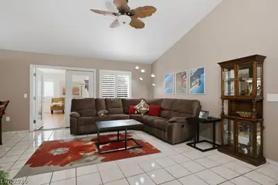2521 Silverton Drive Living Room