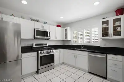 2521 Silverton Drive Kitchen