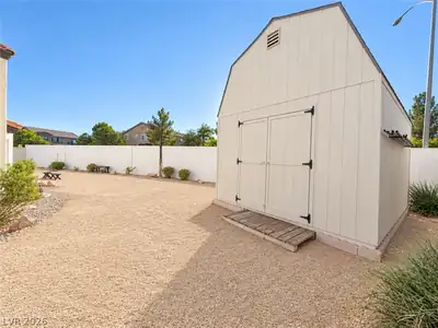 4233 Glass Lantern Drive Yard