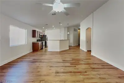 2759 Alderly Ridge Avenue Living Room