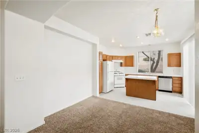 413 Magnolia Arbor Street Kitchen