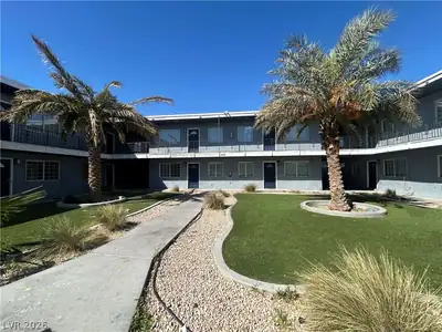 412 West Monroe Avenue 10, Las Vegas