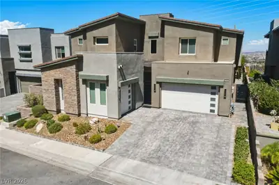 302 Shaded Canyon Drive Henderson, NV 89012